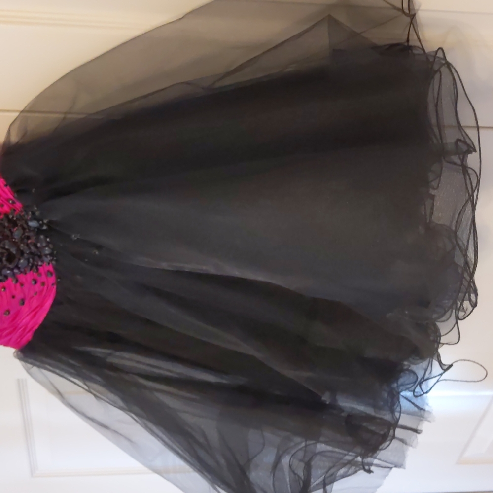 Sherri Hill Pagent Homecoming Prom cocktail dress size 4, jeweled black jewels - Picture 3 of 3